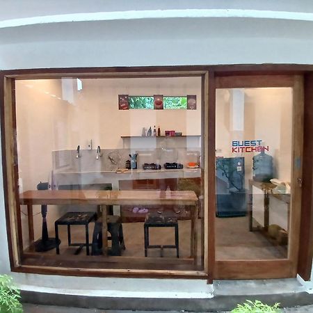 Roby Homestay Kuta  Εξωτερικό φωτογραφία