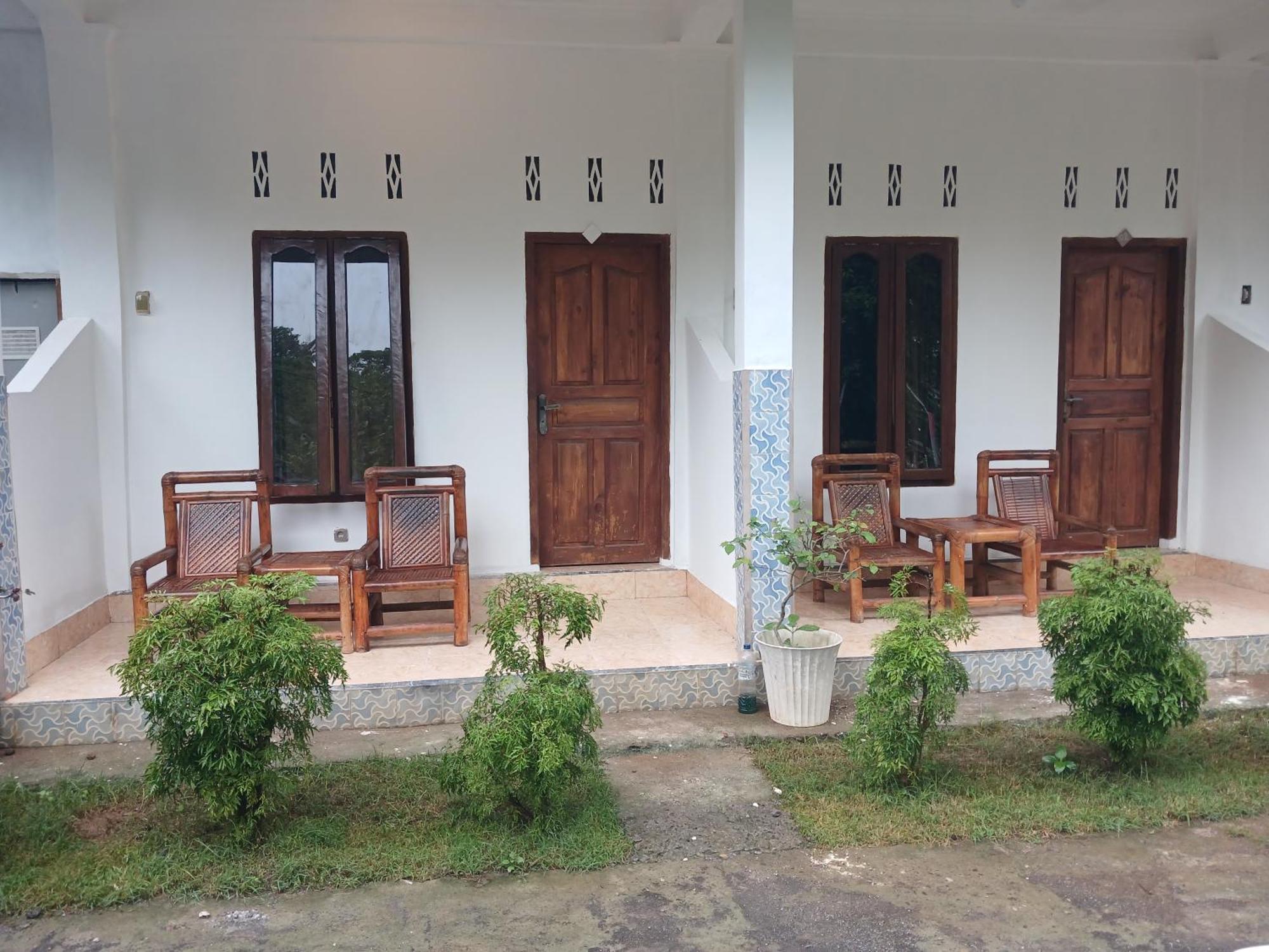 Roby Homestay Kuta  Εξωτερικό φωτογραφία